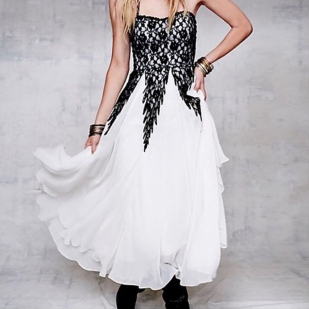 Free People Freda black lace strapless midi dress